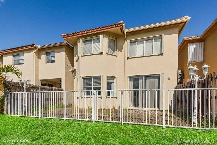 Small Image of 11552 NORTH WEST 69TH TER, Doral Number 2
