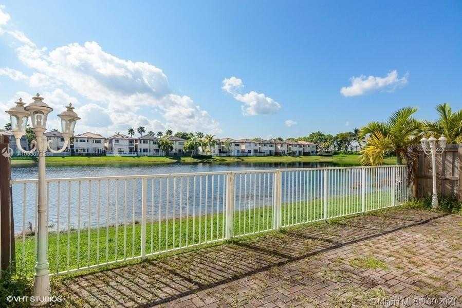 Small Image of 11552 NORTH WEST 69TH TER, Doral Number 3