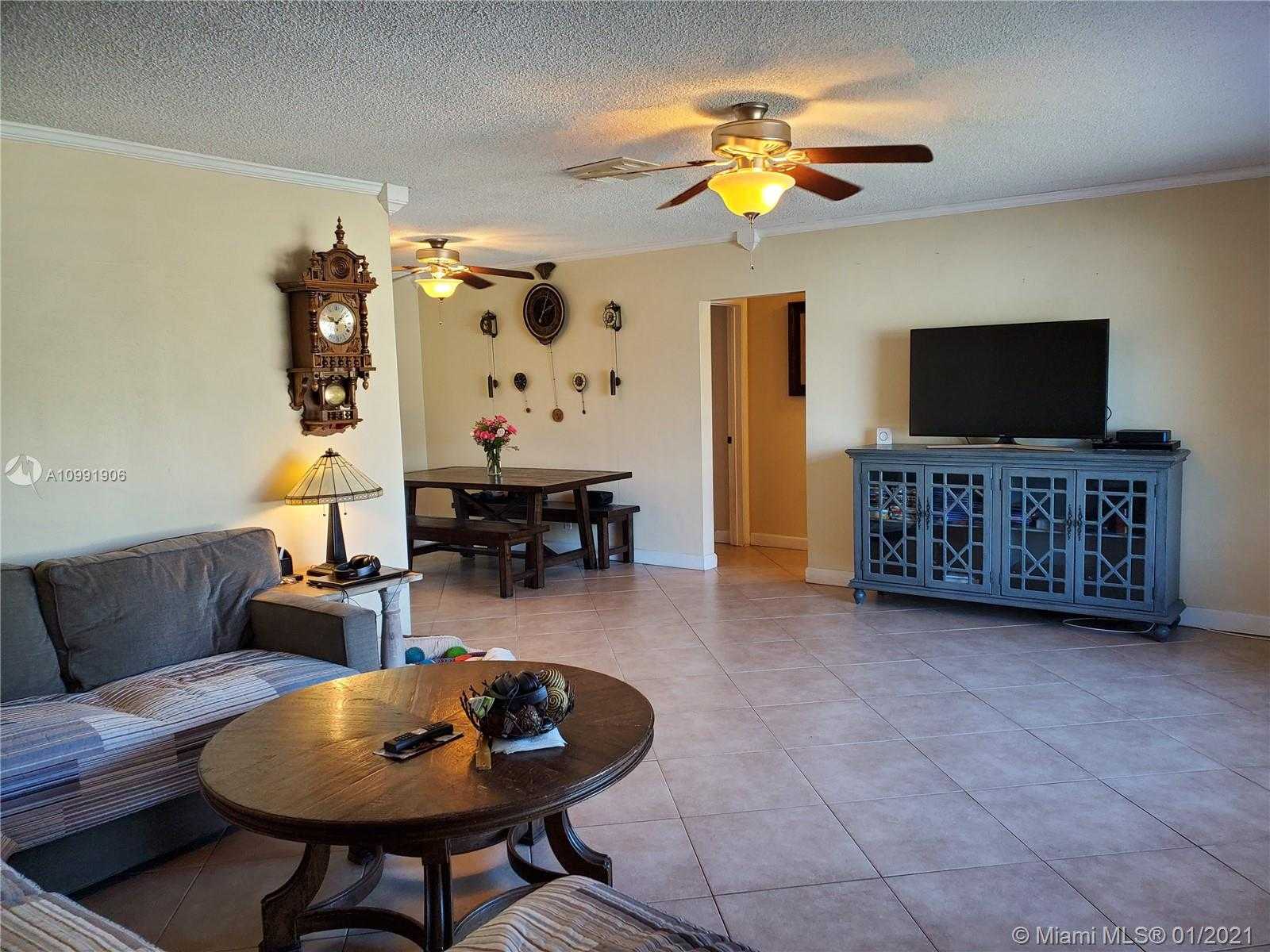 Small Image of 4934 NORTH WEST 54TH ST, Tamarac Number 2