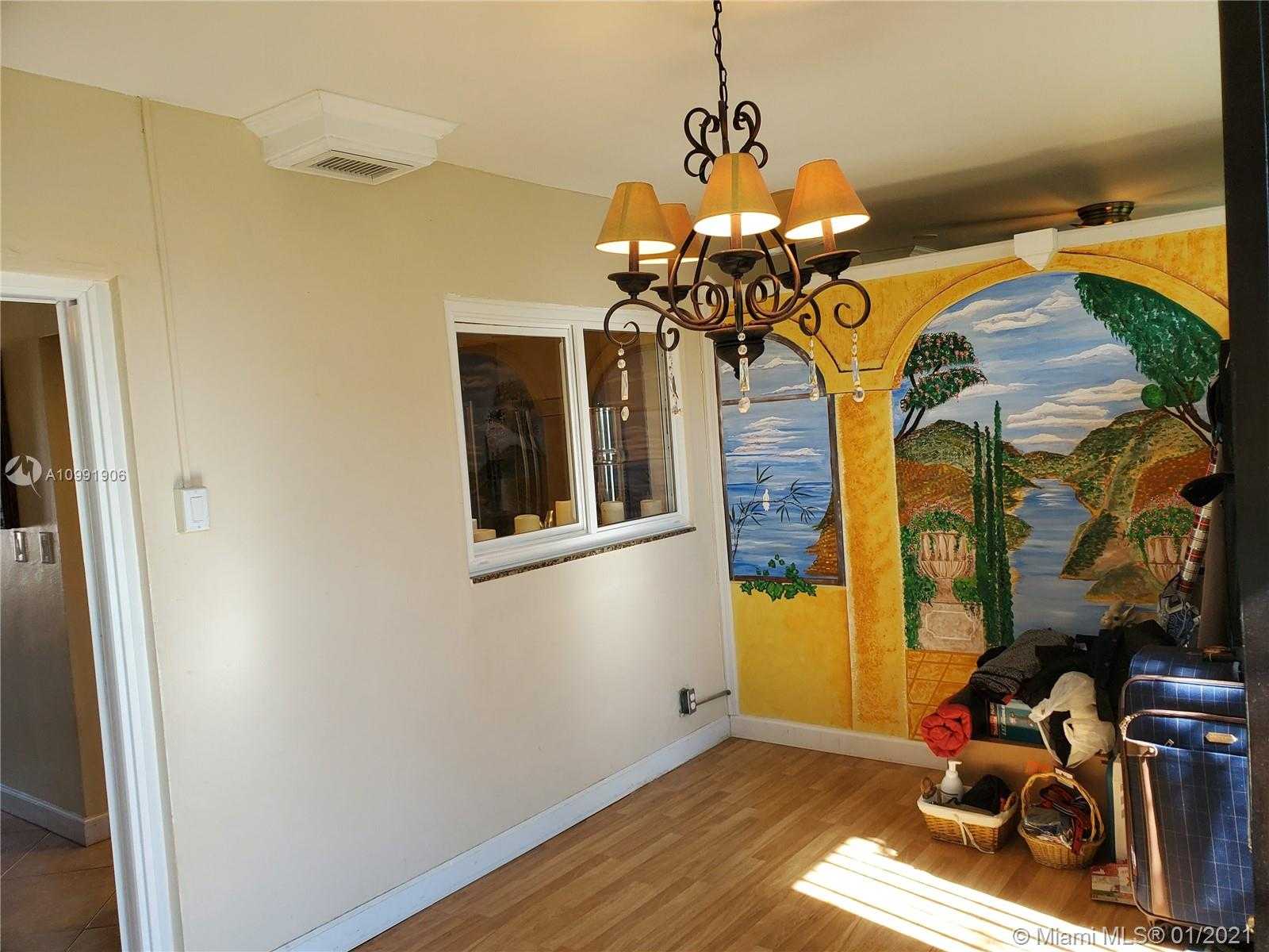 Small Image of 4934 NORTH WEST 54TH ST, Tamarac Number 8