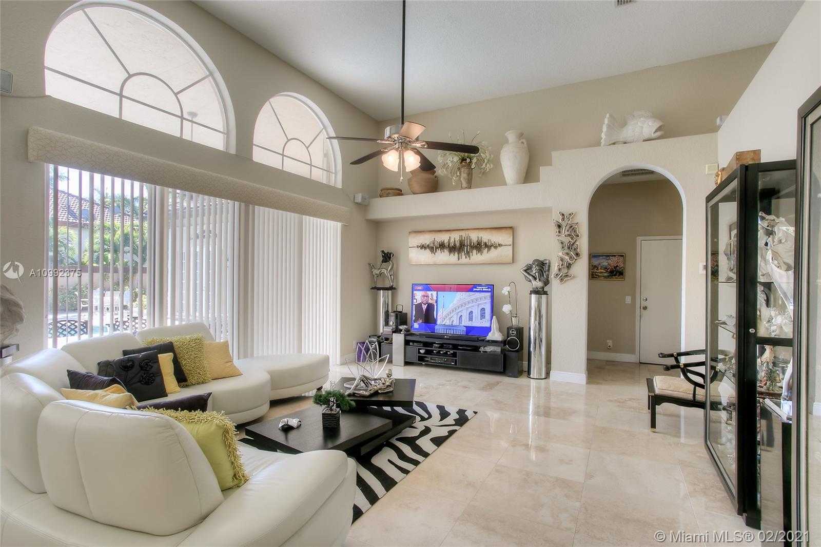 Small Image of 1011 SOUTH WEST 156TH AVE, Pembroke Pines Number 10