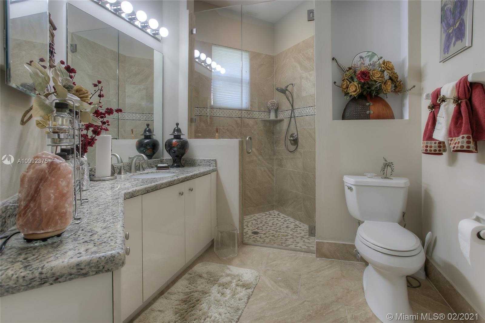 Small Image of 1011 SOUTH WEST 156TH AVE, Pembroke Pines Number 17