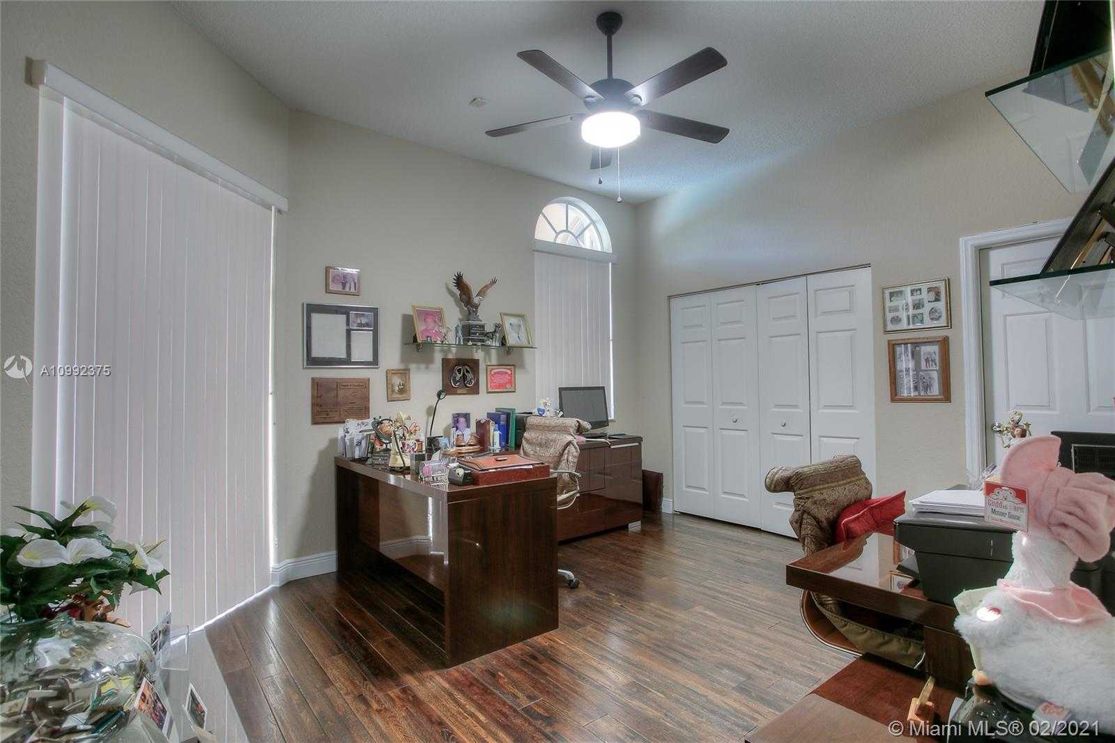 Small Image of 1011 SOUTH WEST 156TH AVE, Pembroke Pines Number 18