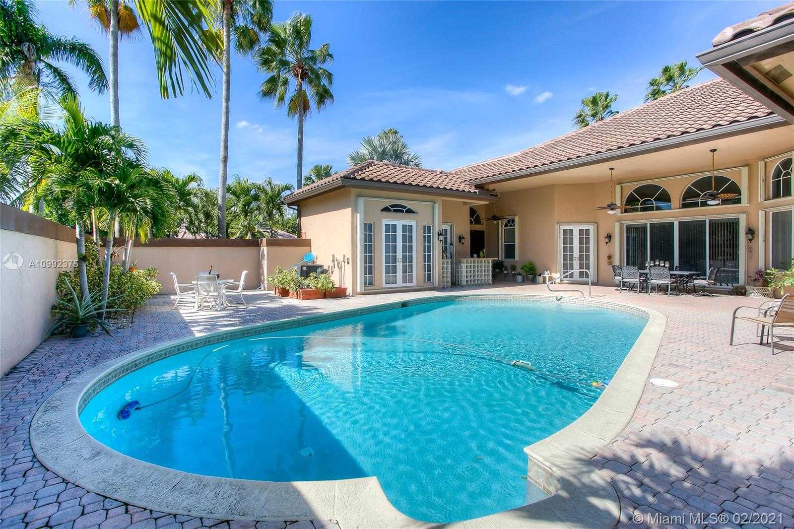 Small Image of 1011 SOUTH WEST 156TH AVE, Pembroke Pines Number 4