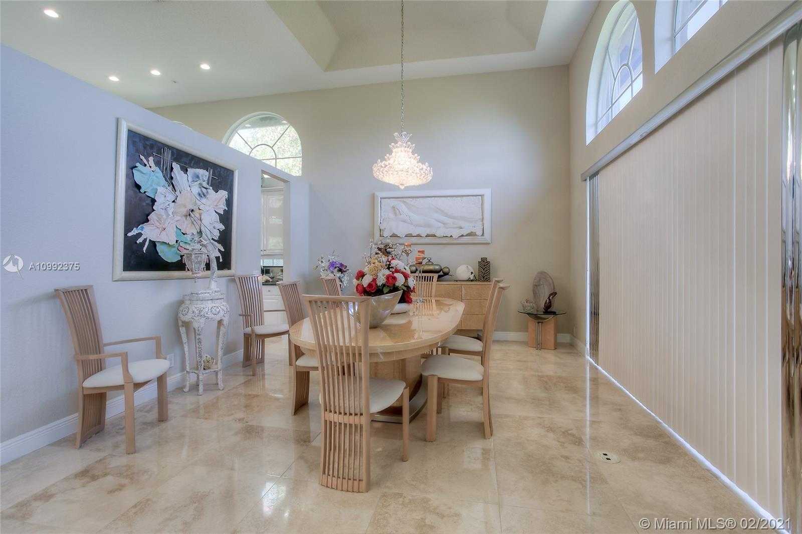 Small Image of 1011 SOUTH WEST 156TH AVE, Pembroke Pines Number 7