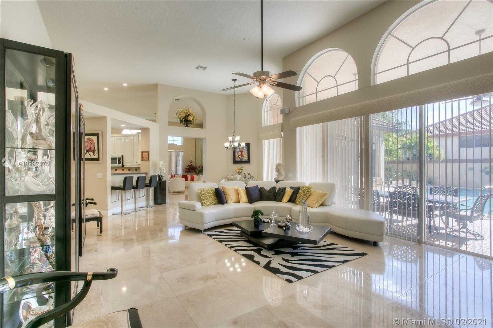 Small Image of 1011 SOUTH WEST 156TH AVE, Pembroke Pines Number 9