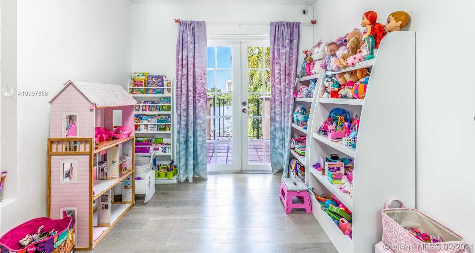 Small Image of 20745 NORTH EAST 32ND PL, Aventura Number 17