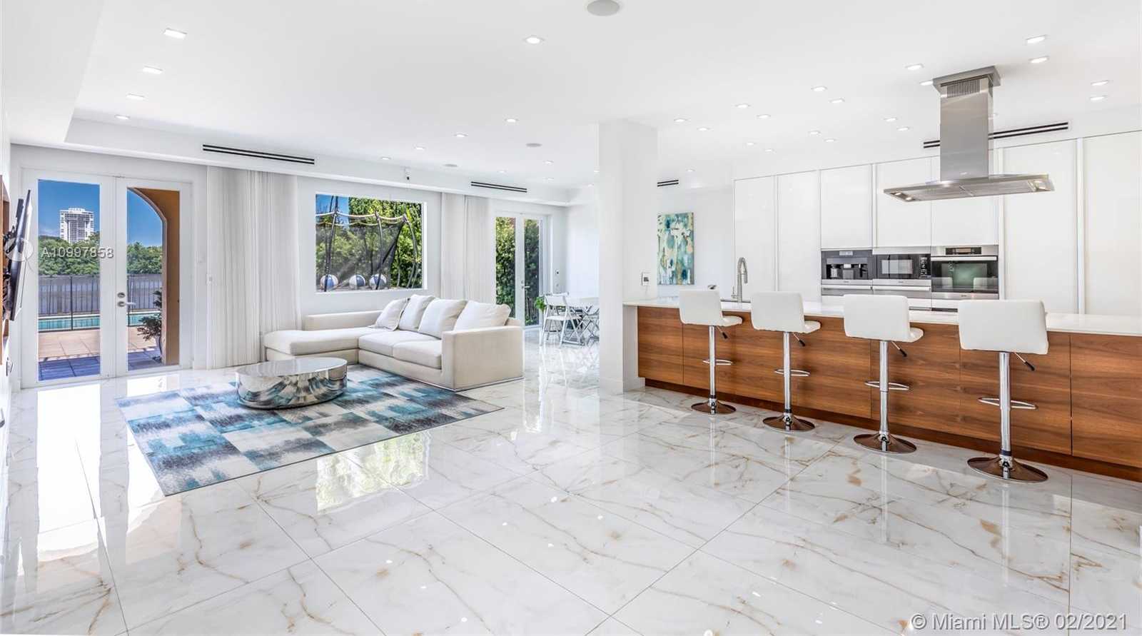 Small Image of 20745 NORTH EAST 32ND PL, Aventura Number 2