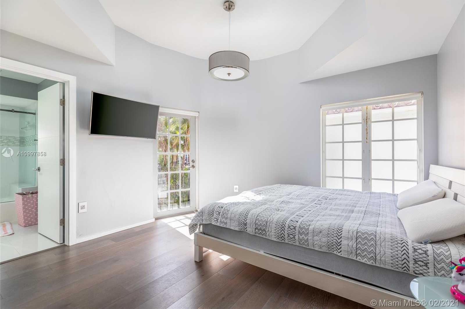 Small Image of 20745 NORTH EAST 32ND PL, Aventura Number 27