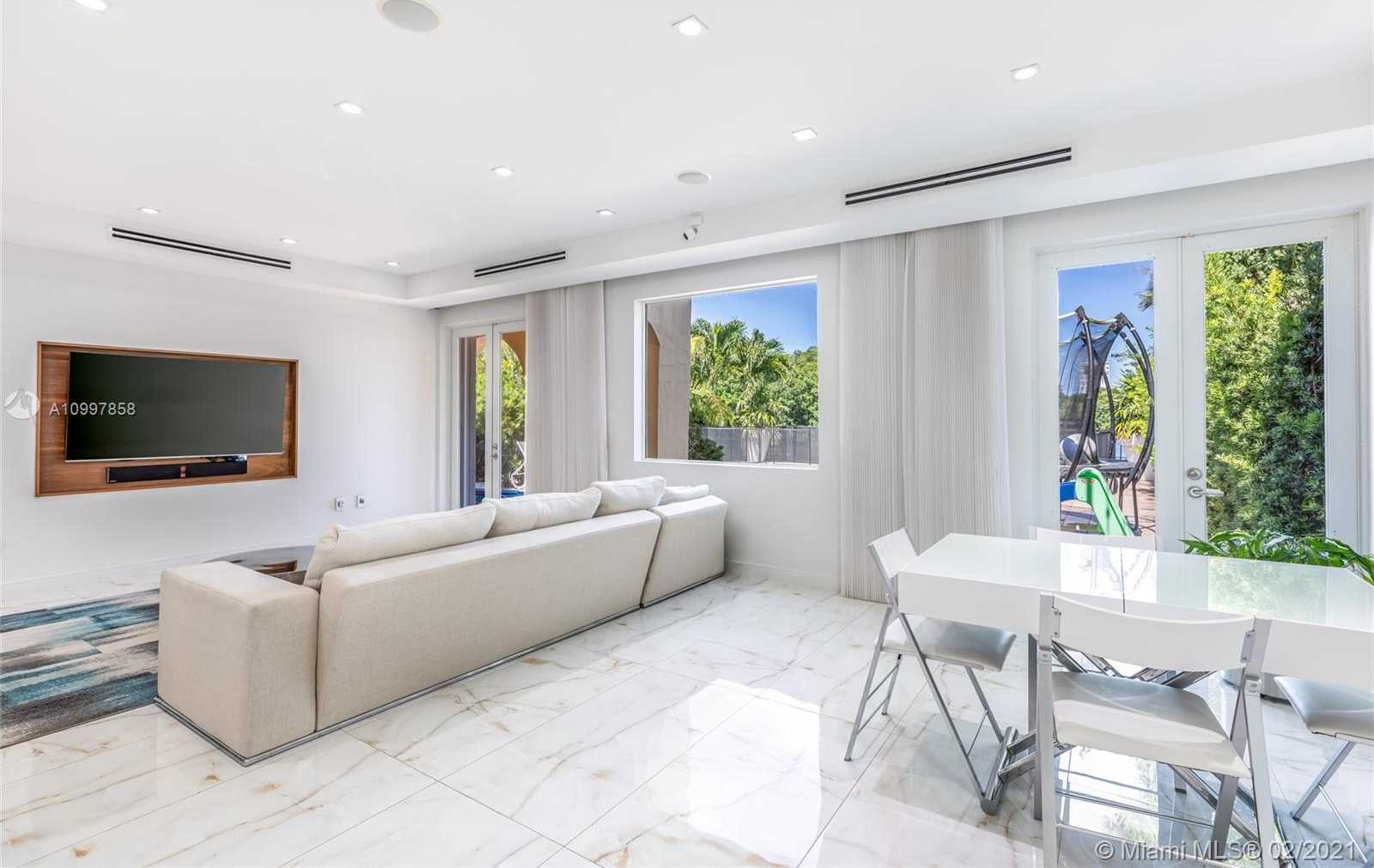 Small Image of 20745 NORTH EAST 32ND PL, Aventura Number 5
