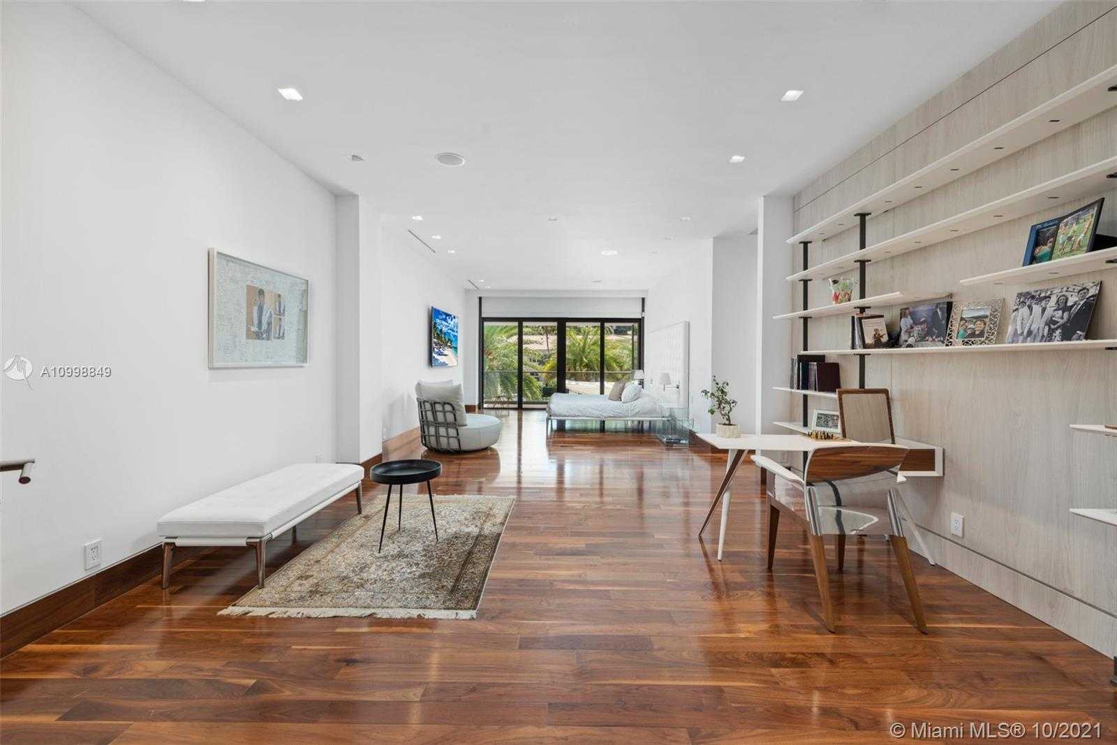 Small Image of 219 HOLIDAY DR, Hallandale Beach Number 23