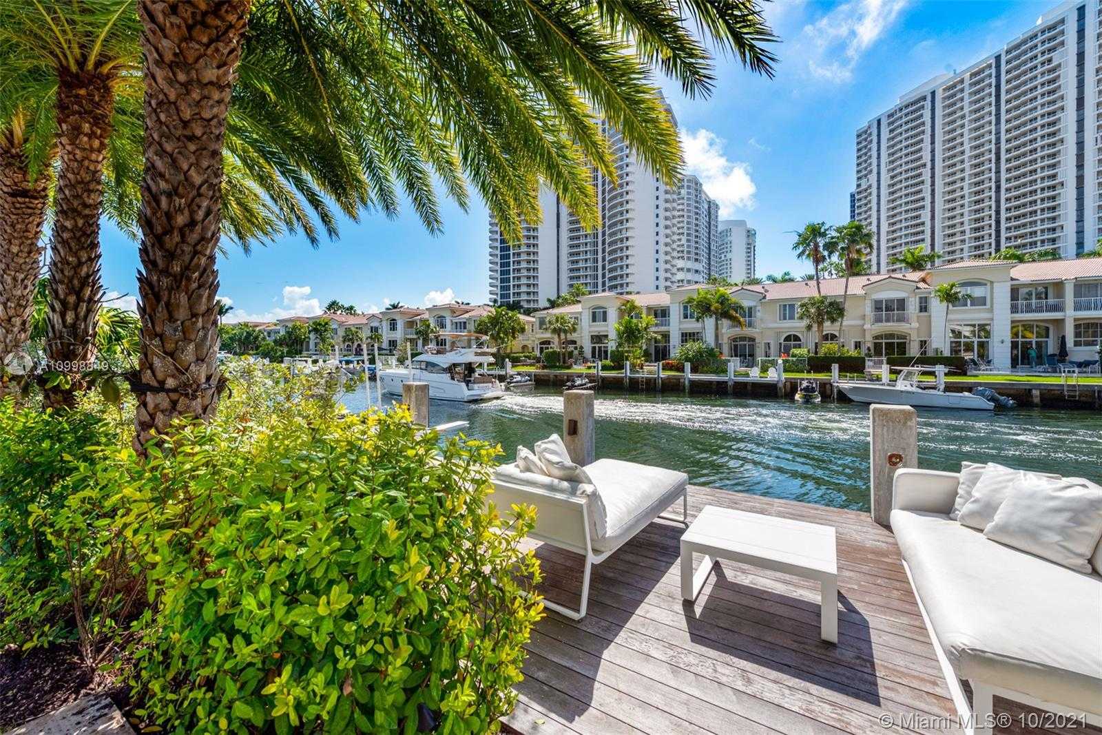 Small Image of 219 HOLIDAY DR, Hallandale Beach Number 54