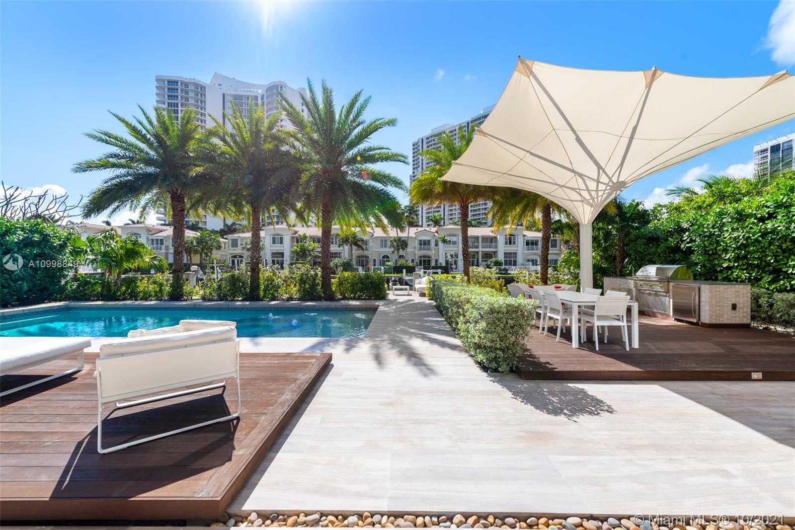 Small Image of 219 HOLIDAY DR, Hallandale Beach Number 62