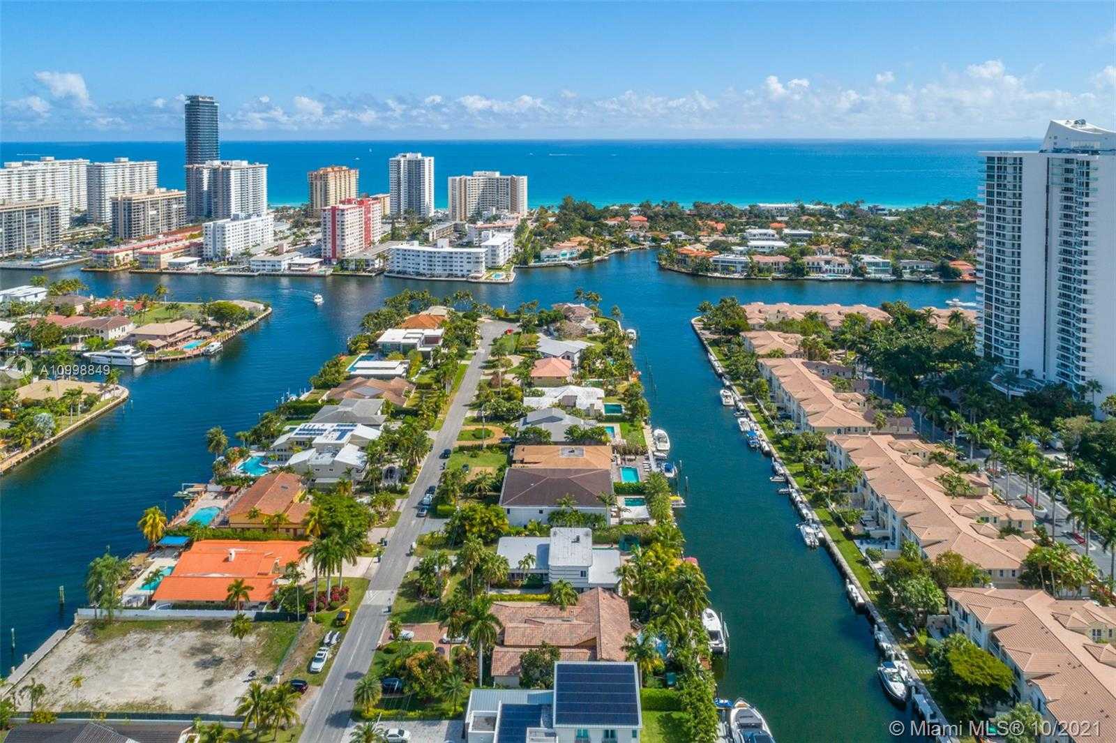 Small Image of 219 HOLIDAY DR, Hallandale Beach Number 82