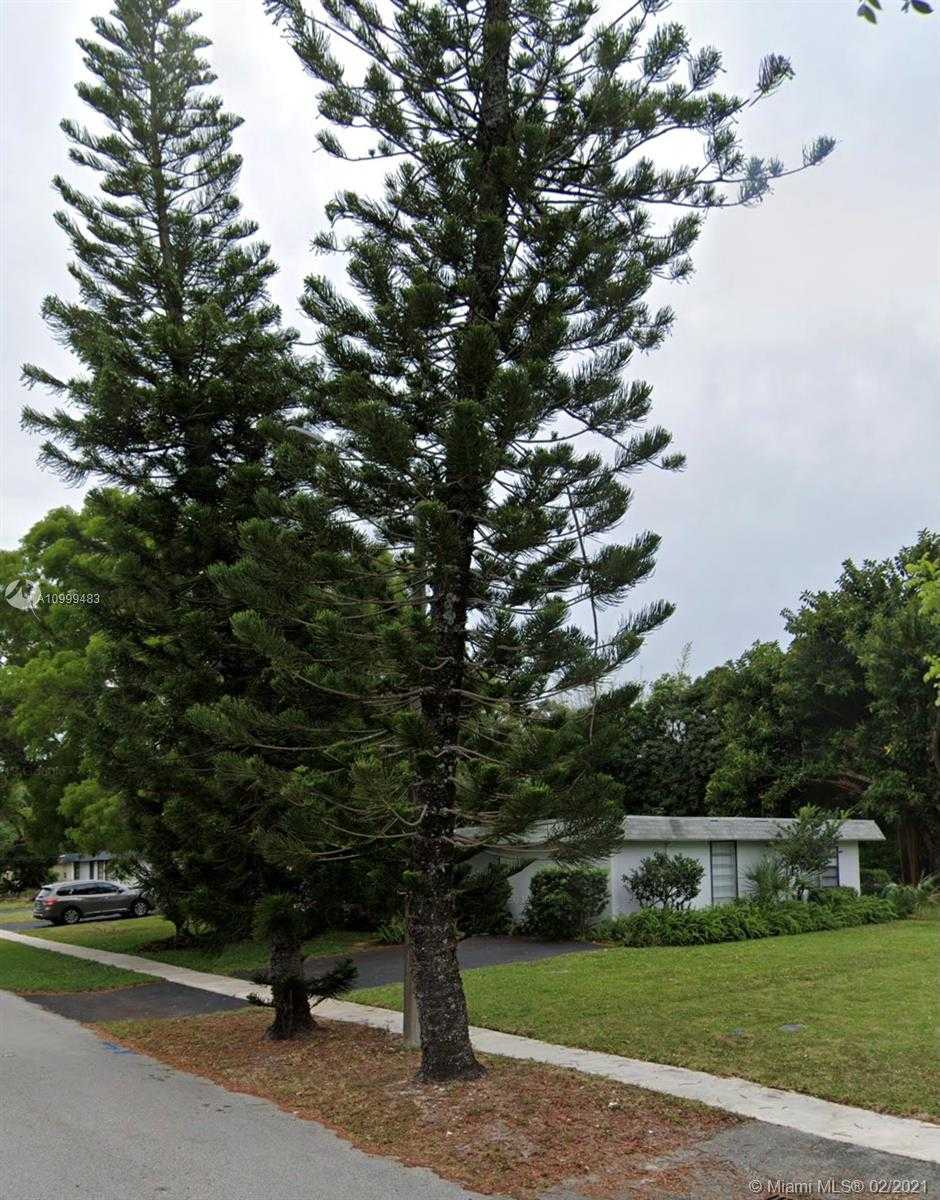 Small Image of 8007 NORTH WEST 75TH AVE, Tamarac Number 2