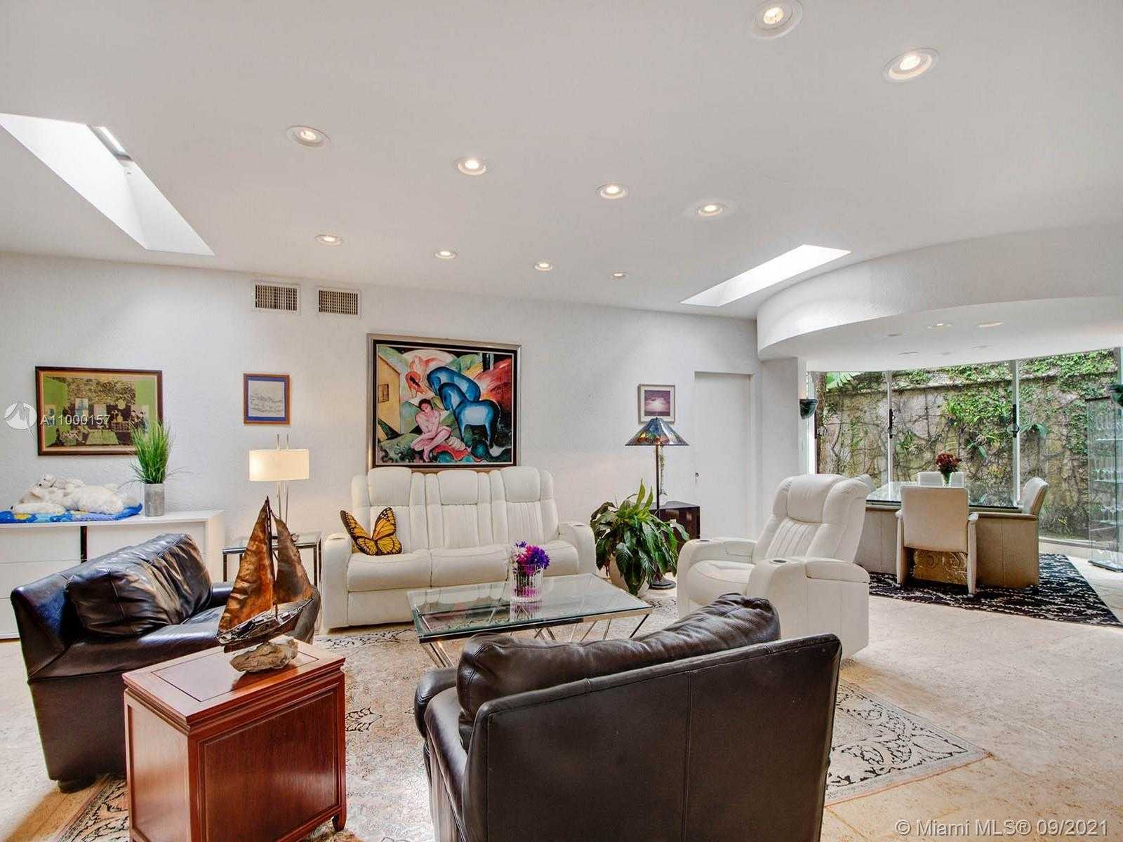 Small Image of 3200 MORRIS LANE, Coconut Grove Number 10