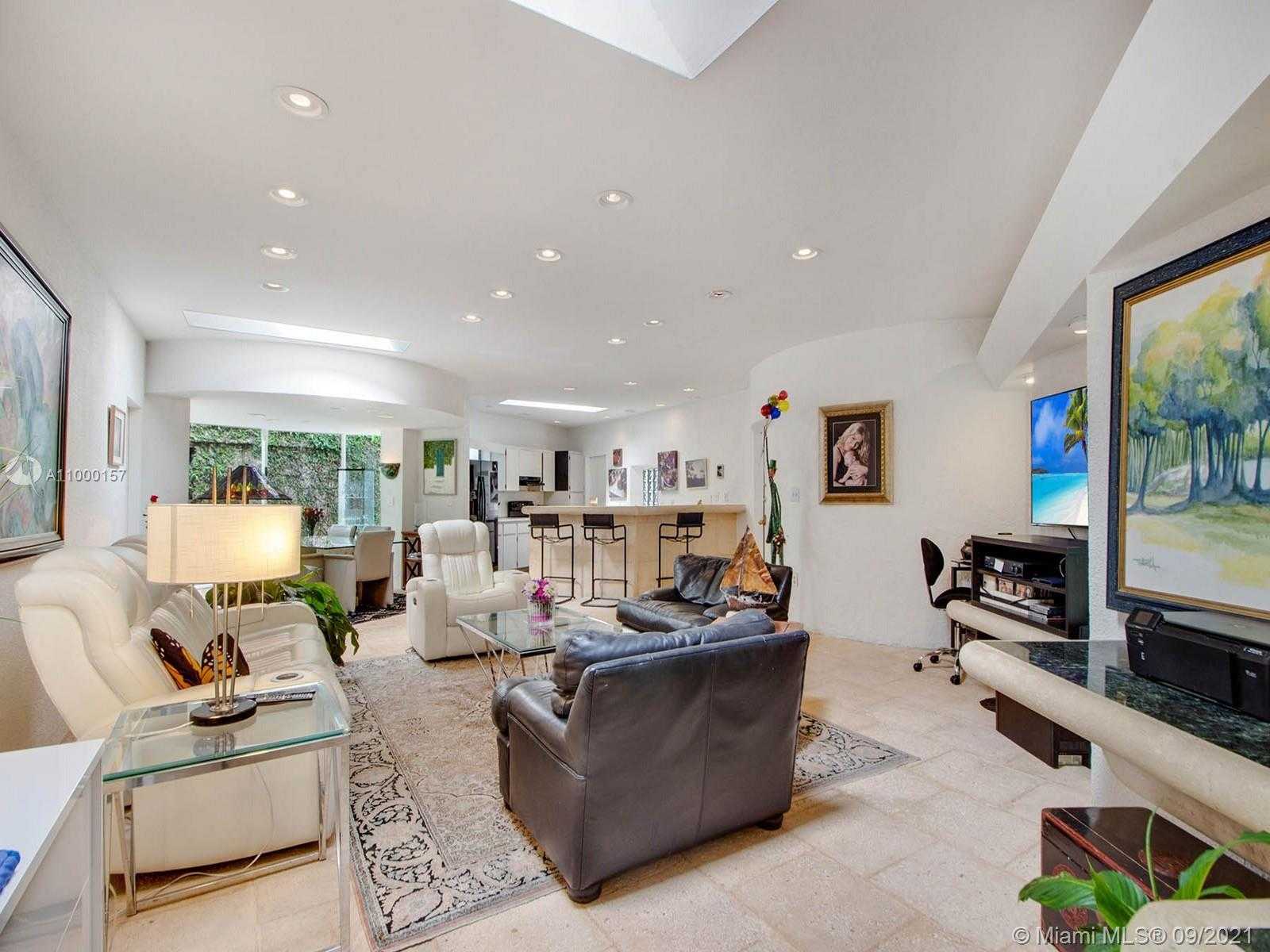 Small Image of 3200 MORRIS LANE, Coconut Grove Number 11