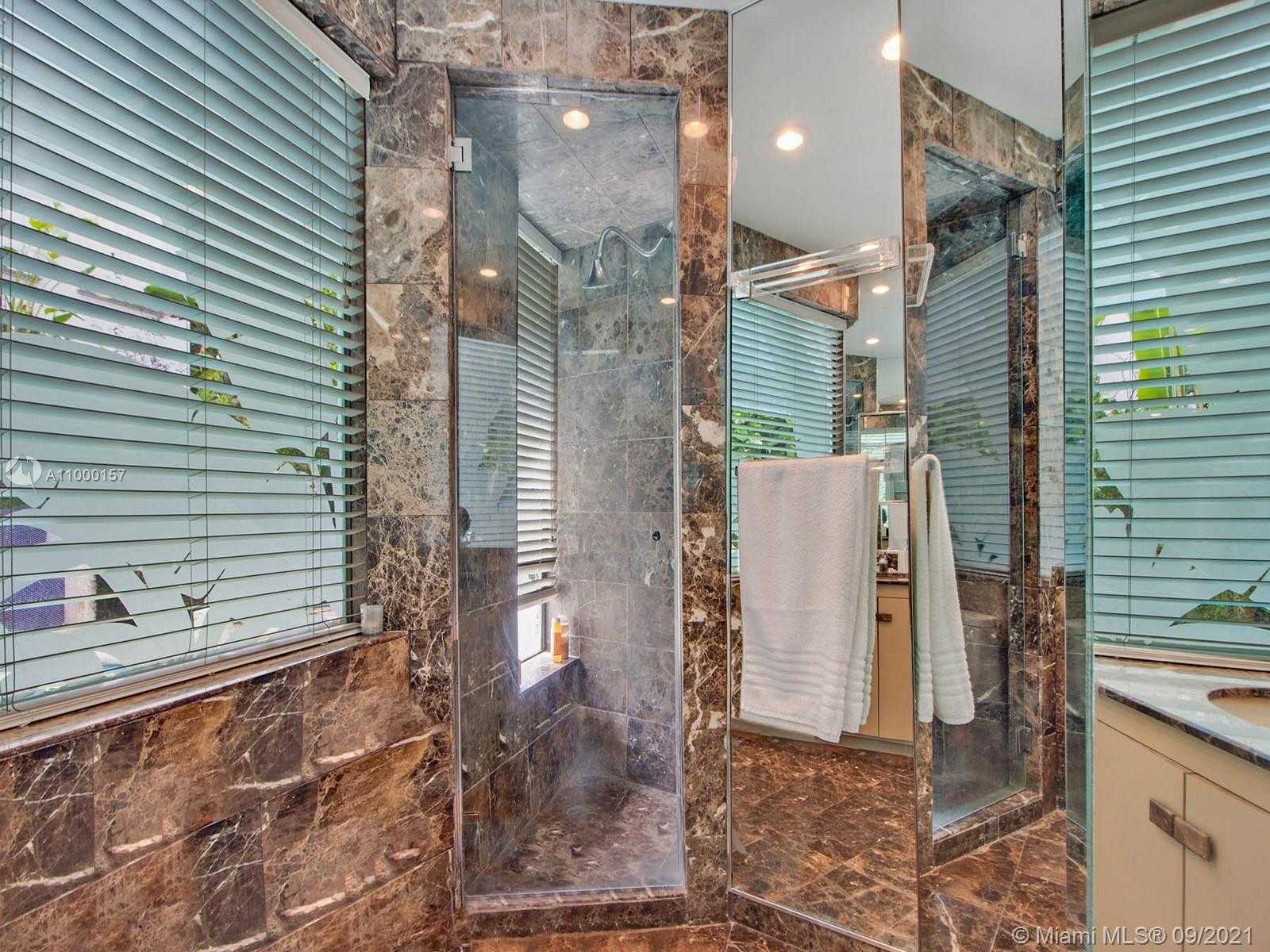 Small Image of 3200 MORRIS LANE, Coconut Grove Number 25