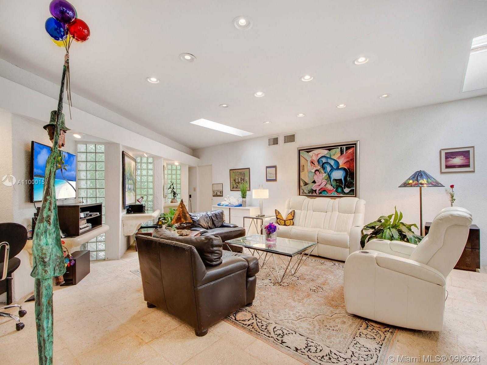 Small Image of 3200 MORRIS LANE, Coconut Grove Number 8
