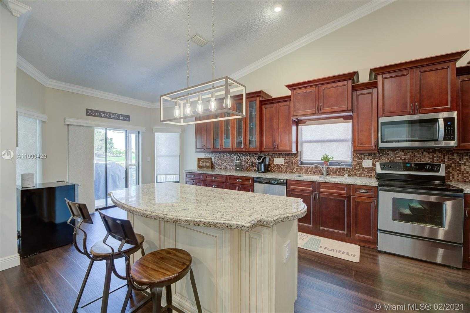 Small Image of 8615 NORTH WEST 83RD ST, Tamarac Number 11