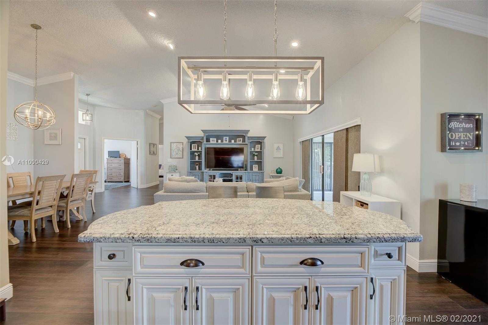 Small Image of 8615 NORTH WEST 83RD ST, Tamarac Number 13