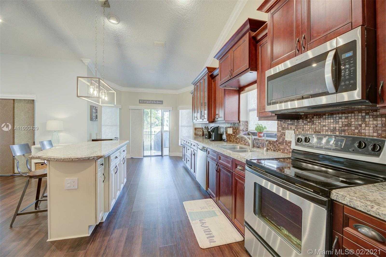 Small Image of 8615 NORTH WEST 83RD ST, Tamarac Number 14