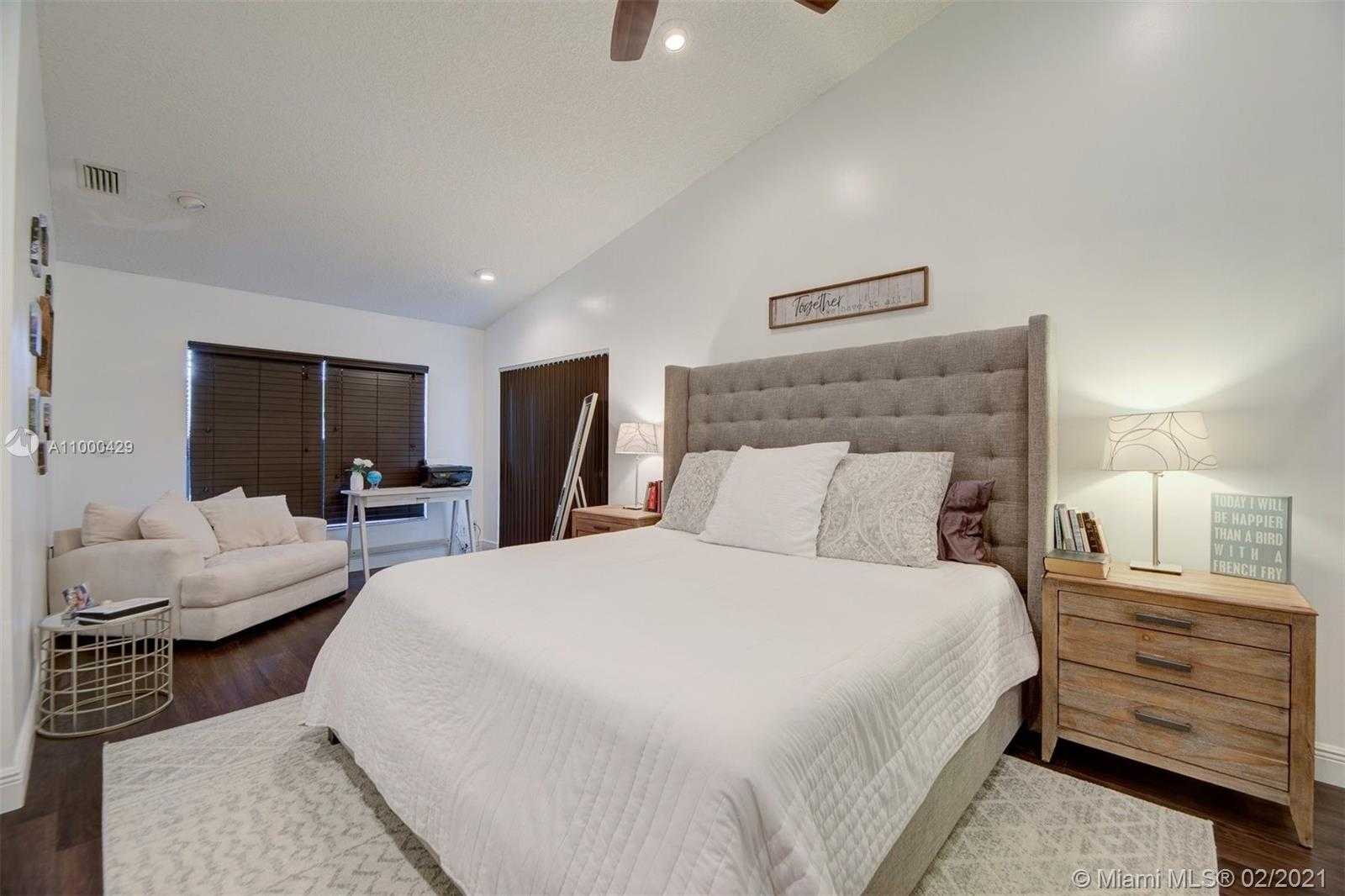 Small Image of 8615 NORTH WEST 83RD ST, Tamarac Number 18