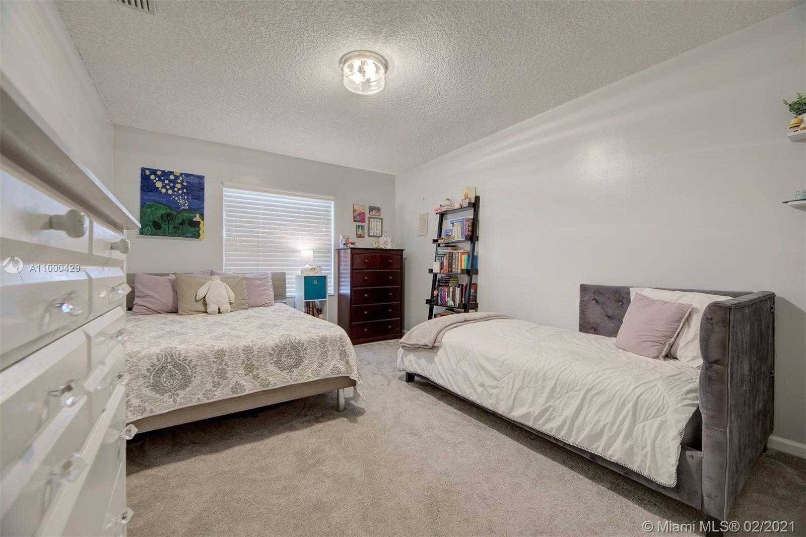 Small Image of 8615 NORTH WEST 83RD ST, Tamarac Number 26