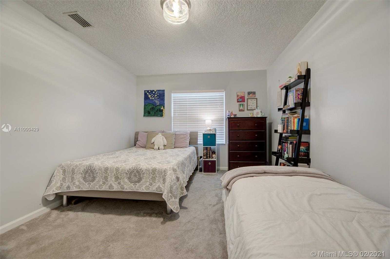 Small Image of 8615 NORTH WEST 83RD ST, Tamarac Number 27