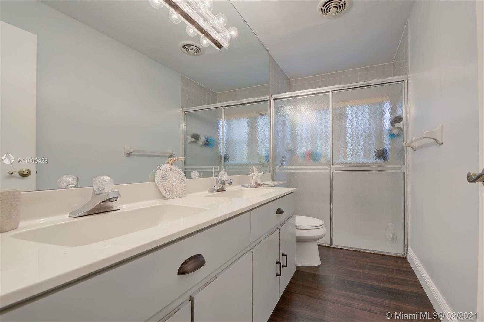 Small Image of 8615 NORTH WEST 83RD ST, Tamarac Number 29