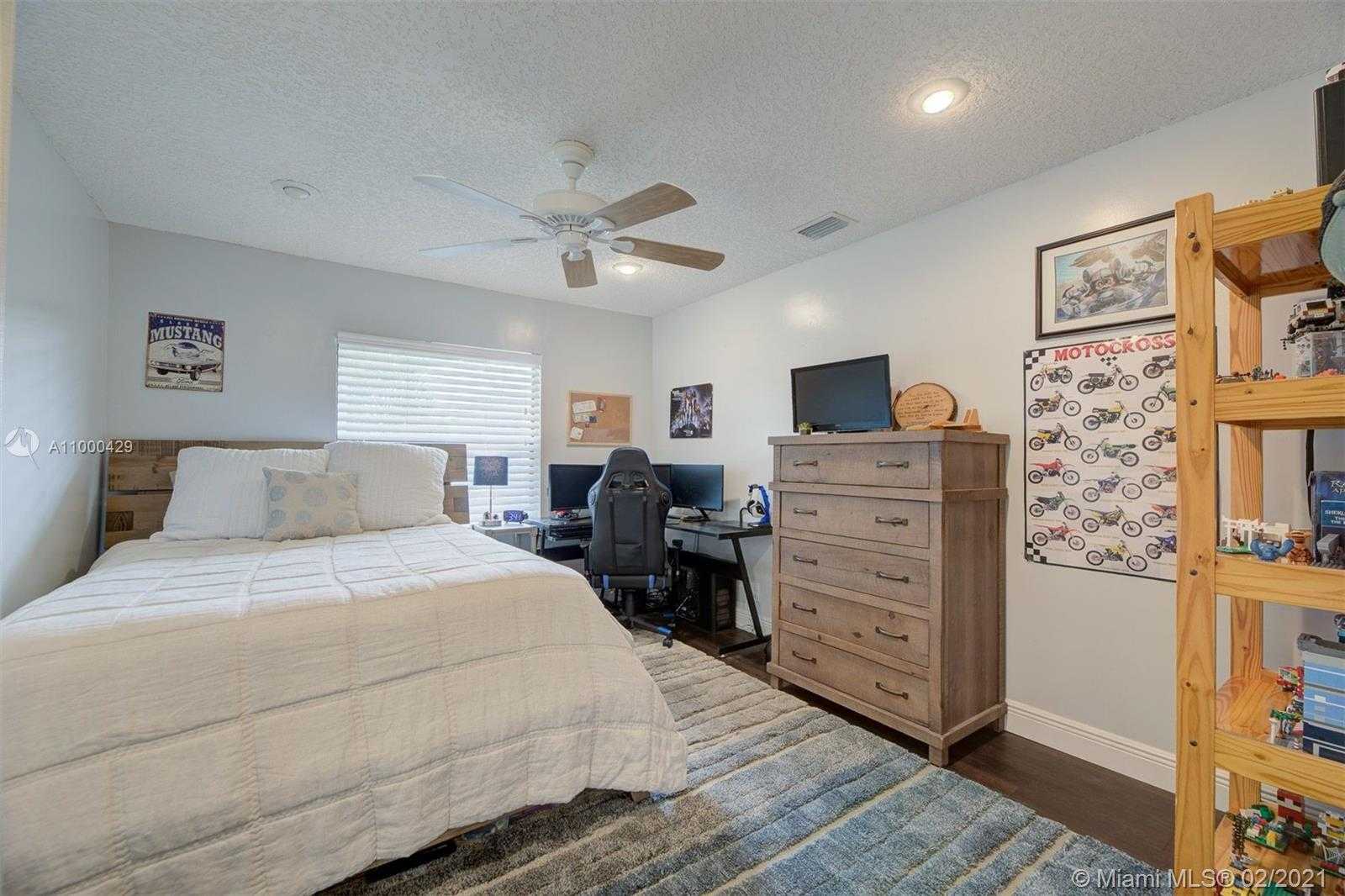 Small Image of 8615 NORTH WEST 83RD ST, Tamarac Number 30