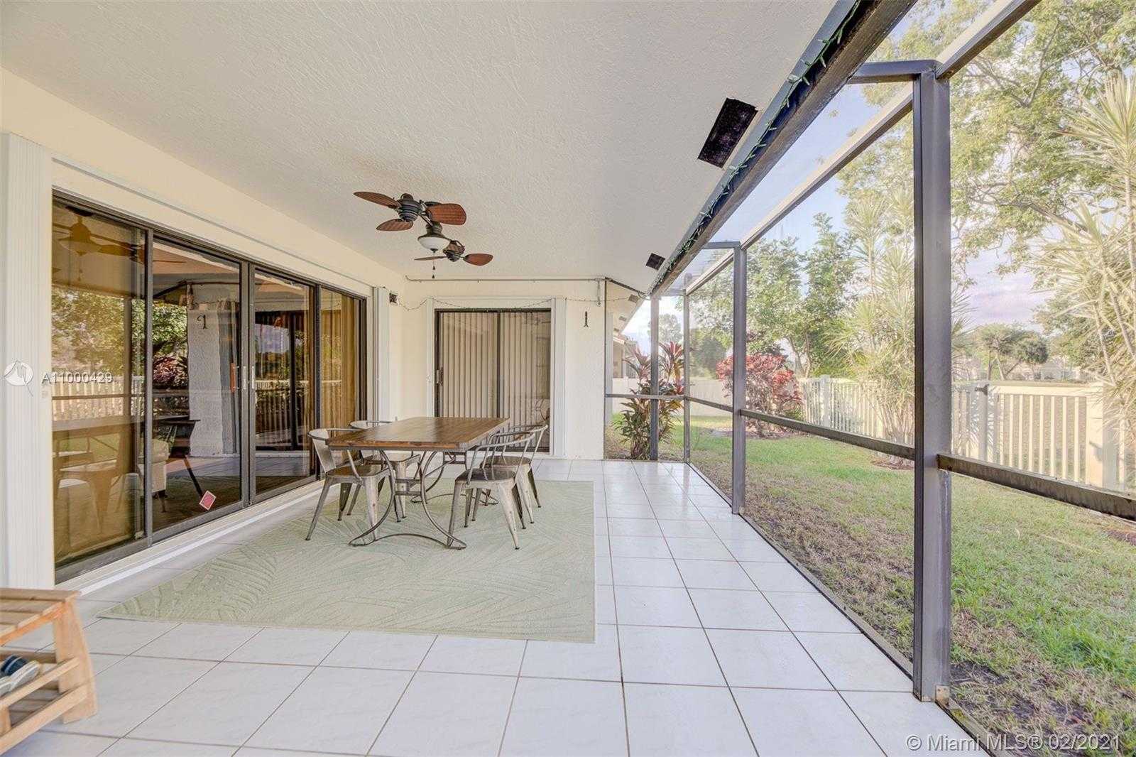 Small Image of 8615 NORTH WEST 83RD ST, Tamarac Number 35