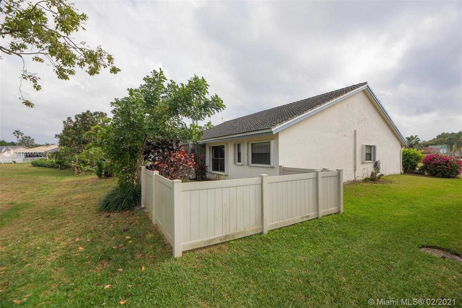 Small Image of 8615 NORTH WEST 83RD ST, Tamarac Number 38