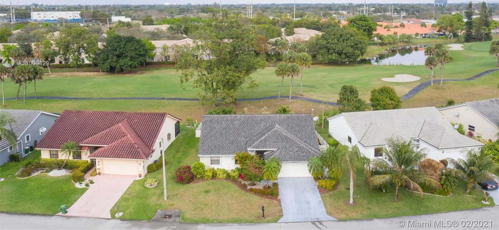 Small Image of 8615 NORTH WEST 83RD ST, Tamarac Number 42