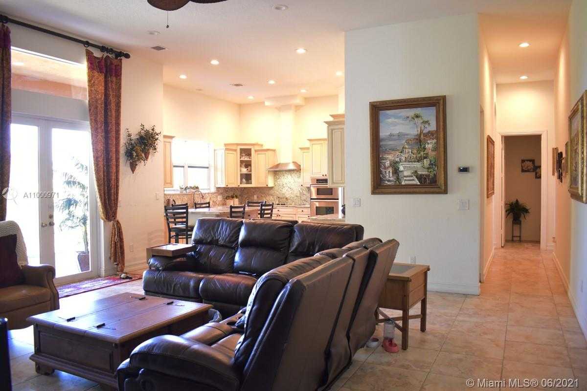 Small Image of 16541 SOUTH 62ND ST, Southwest Ranches Number 13