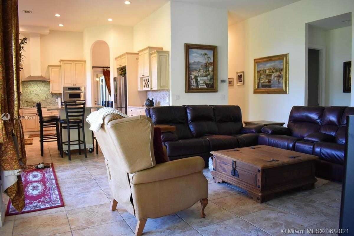 Small Image of 16541 SOUTH 62ND ST, Southwest Ranches Number 14