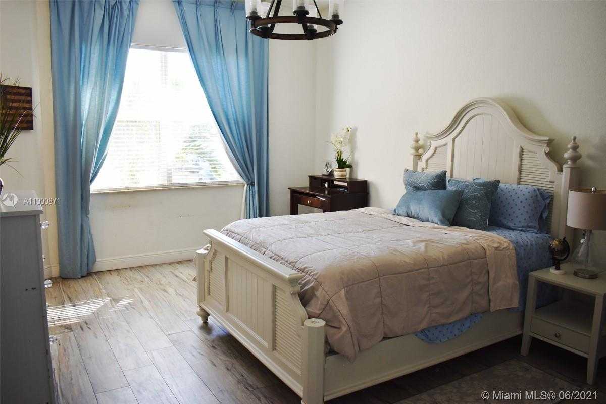 Small Image of 16541 SOUTH 62ND ST, Southwest Ranches Number 22