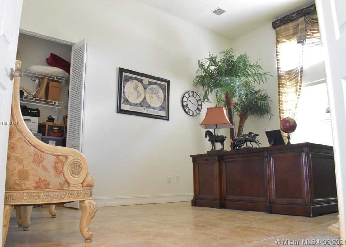 Small Image of 16541 SOUTH 62ND ST, Southwest Ranches Number 28