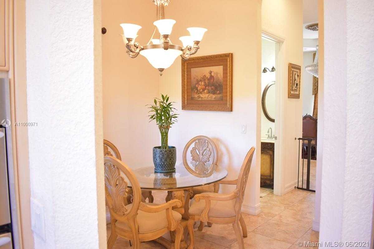Small Image of 16541 SOUTH 62ND ST, Southwest Ranches Number 6