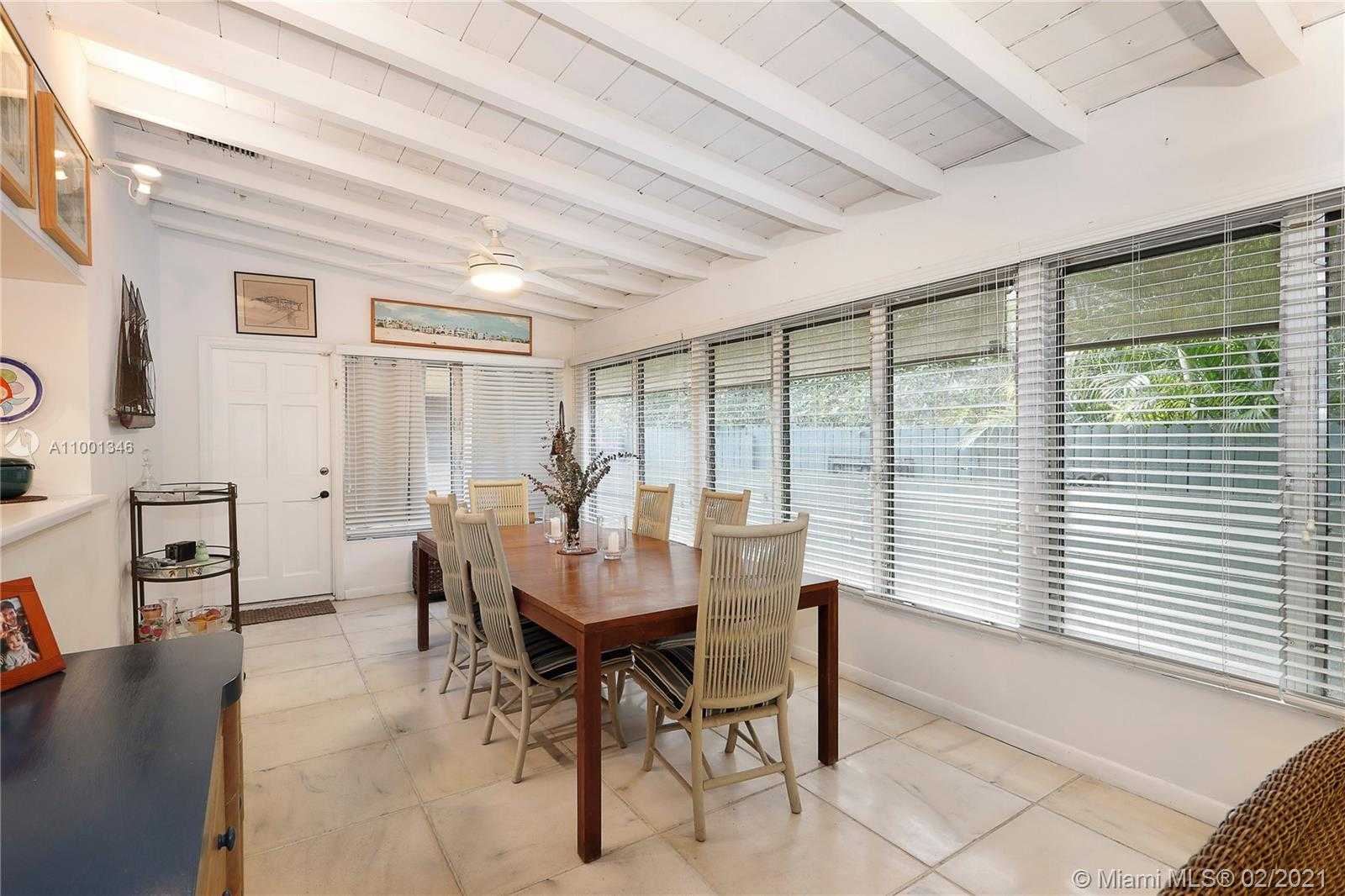 Small Image of 1824 OPECHEE DR, Miami Number 13