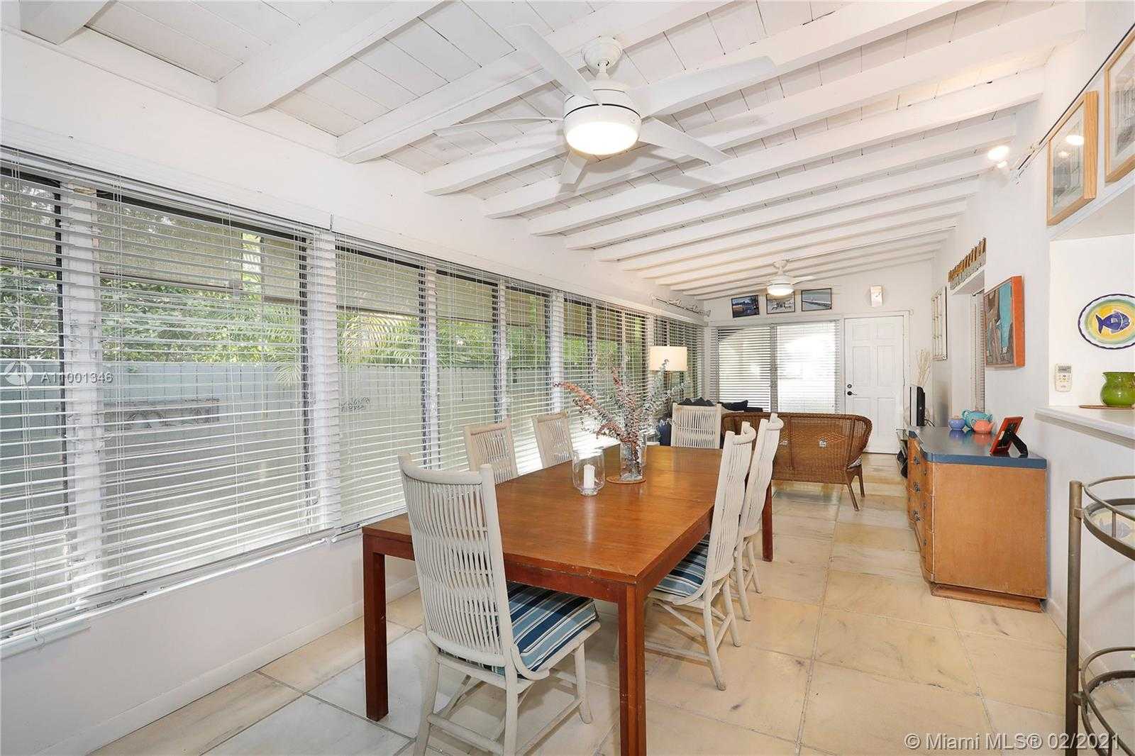 Small Image of 1824 OPECHEE DR, Miami Number 14