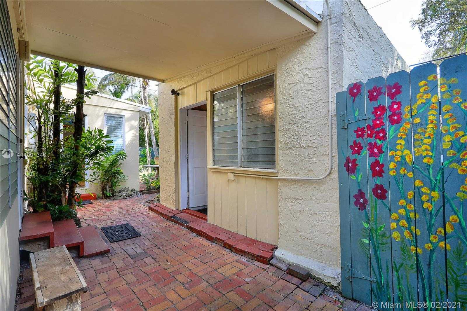 Small Image of 1824 OPECHEE DR, Miami Number 24