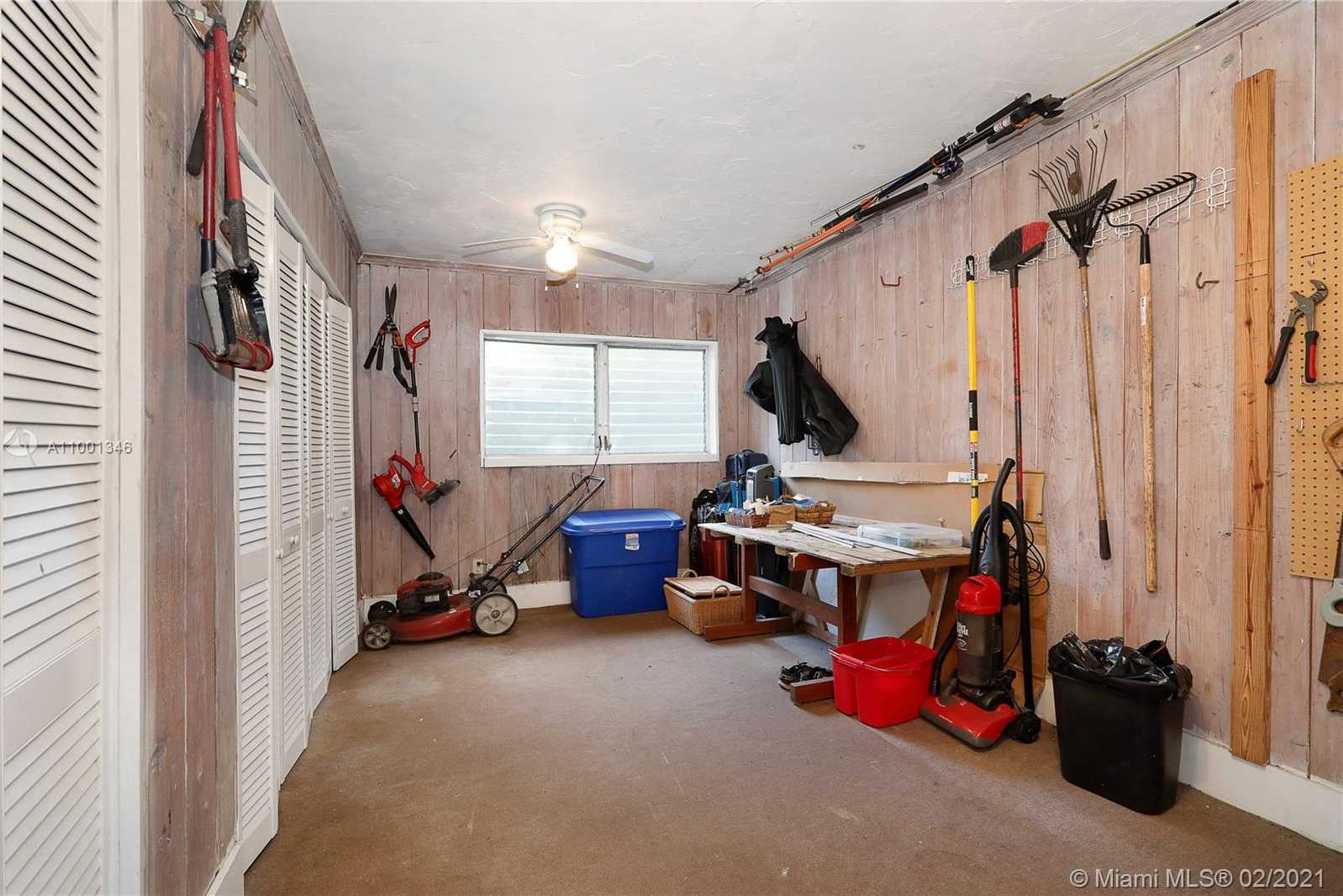Small Image of 1824 OPECHEE DR, Miami Number 25