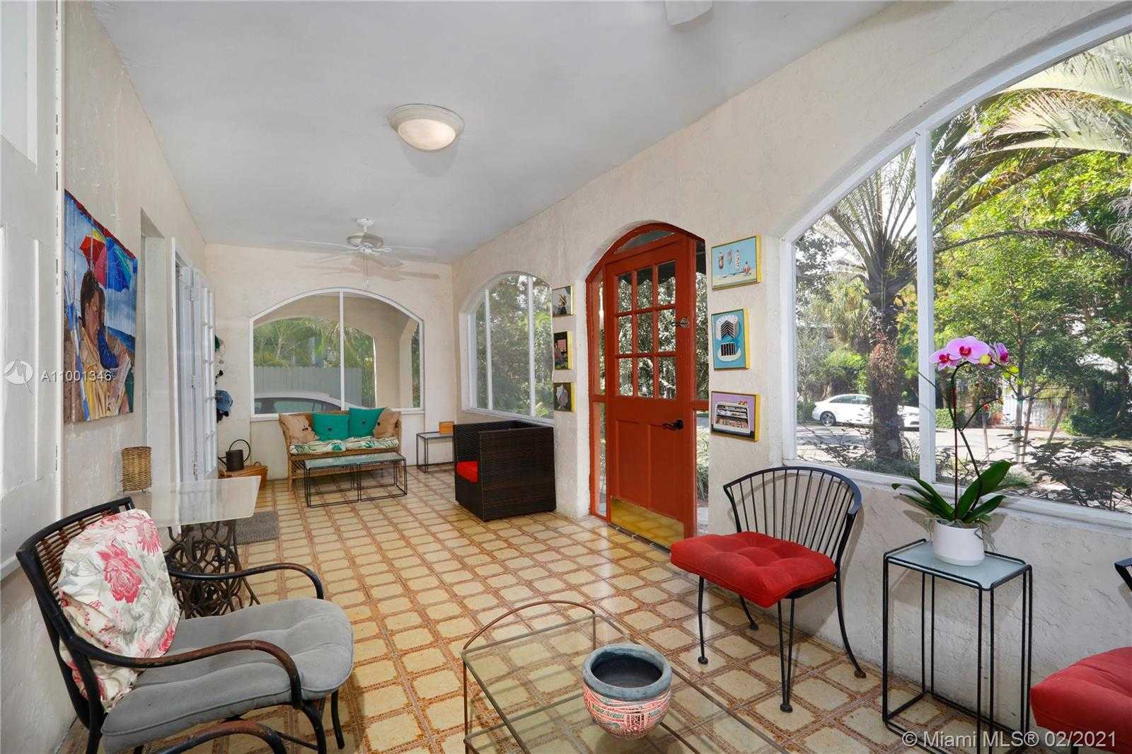 Small Image of 1824 OPECHEE DR, Miami Number 6