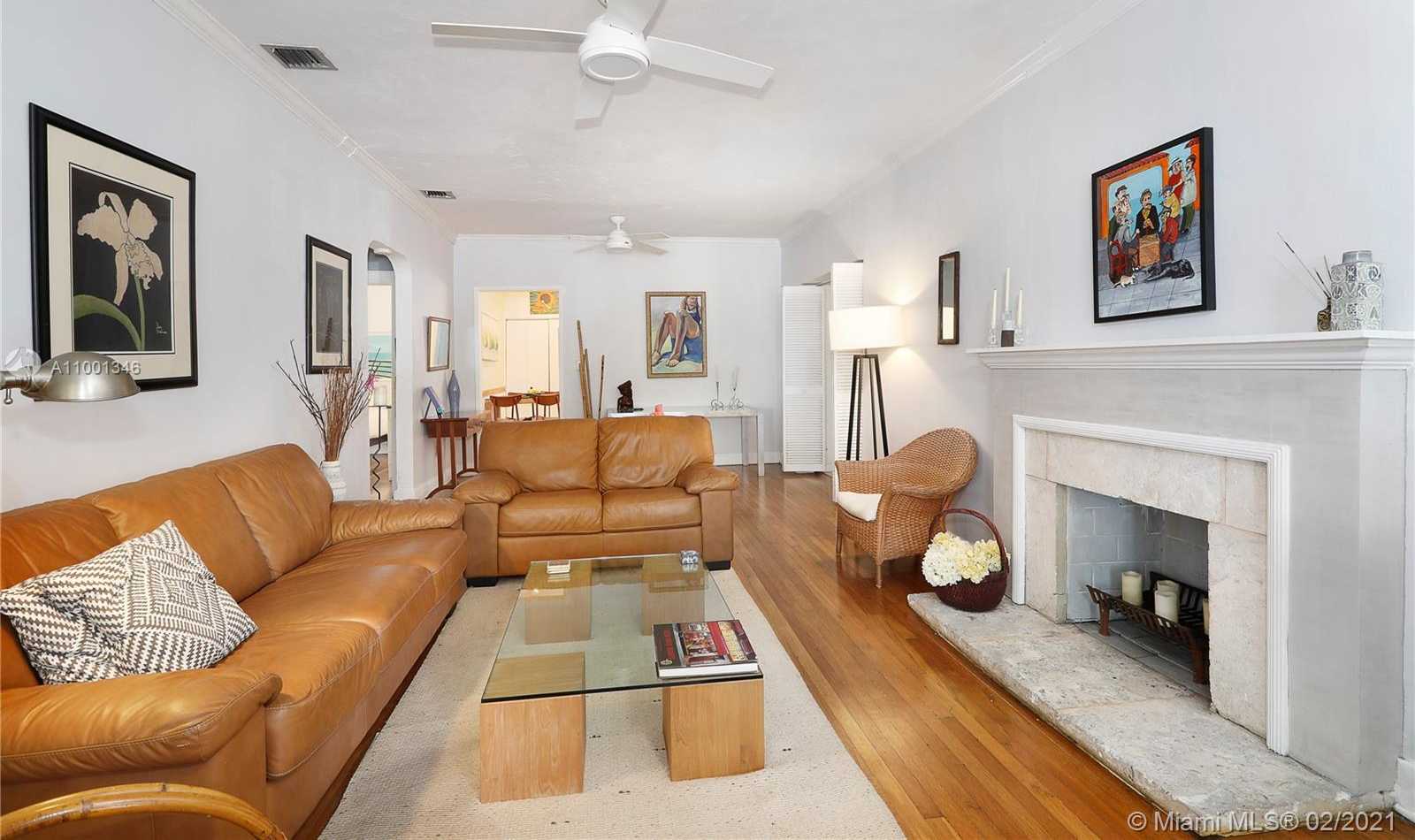 Small Image of 1824 OPECHEE DR, Miami Number 7