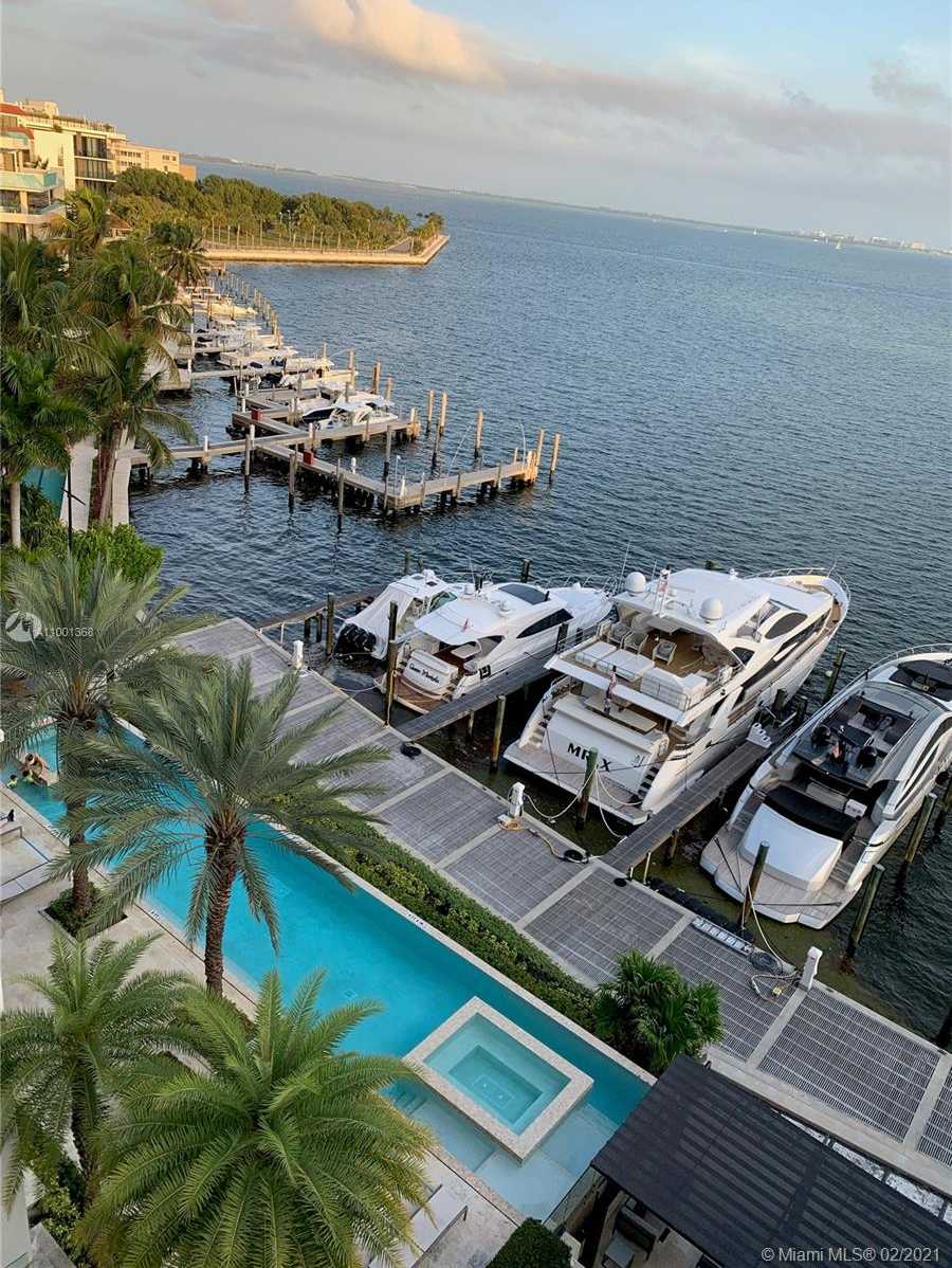 Small Image of 3510 WEST GLENCOE ST, Miami Number 12