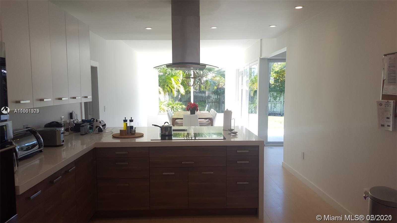 Small Image of 57 SAMANA DRIVE, Miami Number 12
