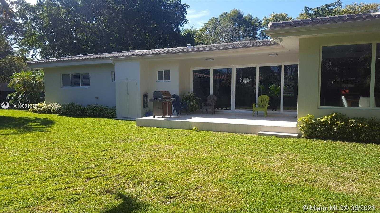 Small Image of 57 SAMANA DRIVE, Miami Number 15