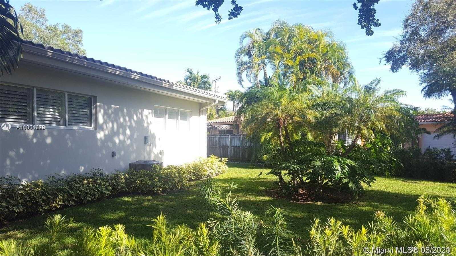 Small Image of 57 SAMANA DRIVE, Miami Number 17