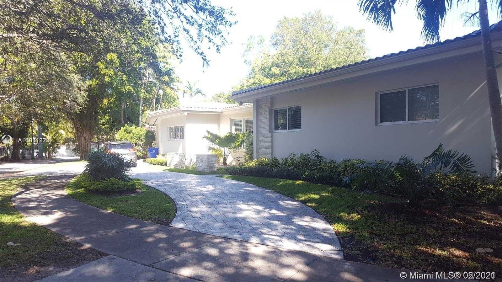Small Image of 57 SAMANA DRIVE, Miami Number 19